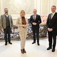 Leube-Vorstand Rudolf Zrost, Bundesministerin Klaudia Tanner, Gerhard Christiner, Technischer Vorstand der Austrian Power Grid und Peter Koren von der Industriellenvereinigung (von links nach rechts).