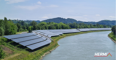 © Hermi Das Solarkraftwerk in Zlatolicje (SLO) wurde mit Hermi-Produkten ausgestattet: Kabelrinnen der „Fast Klick®“-Serie, Montagesysteme für die Panele sowie der komplette Blitzschutz stammen aus slowenischer Produktion.