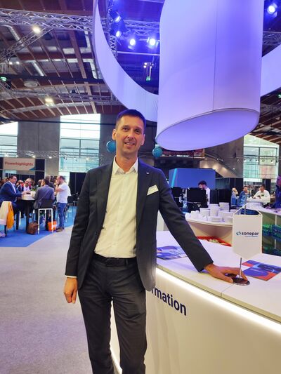 Sonepar-Chef Uwe Klingsbigl freut sich über einen Partnertreff, der alle Rekorde sprengte.