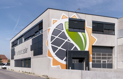© Suntastic Solar Die Belegschaft der Suntastic-Zentrale in Bisamberg wächst.