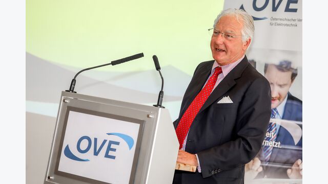 Kari Kapsch, OVE
