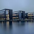 Christiansbro ist eine beliebte Lage für Büroflächen in Kopenhagen, direkt an der vorderen Seite des Hafens gelegen.