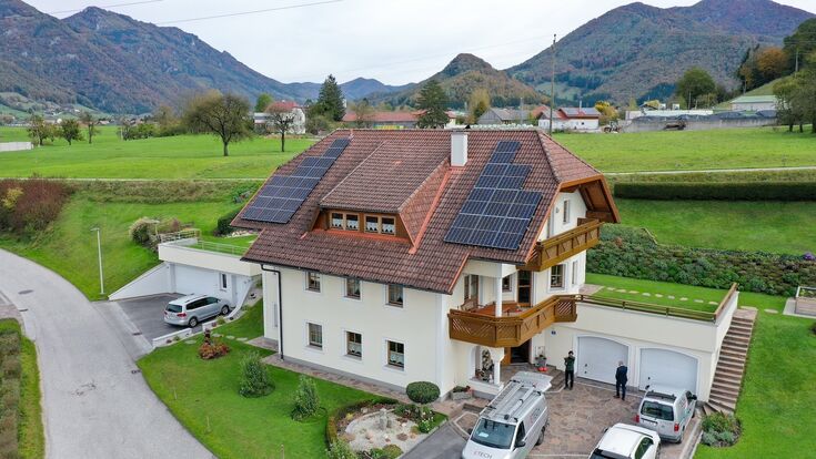 Unverzichtbar für Energiegemeinschaften sind die vielen Auf-Dach-Anlagen von Privathaushalten.