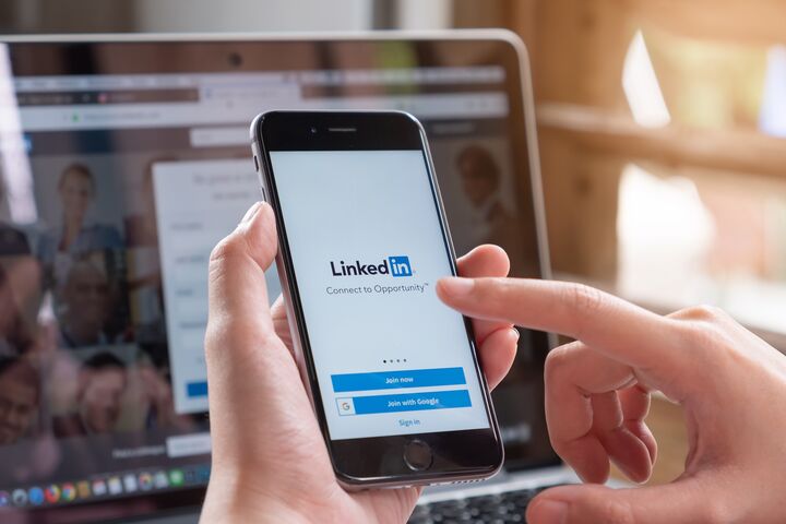 CHIANG MAI, THAILAND - AUG 26, 2018: iPhone X with LinkedIn application on the screen. LinkedIn is a business-oriented social networking service.